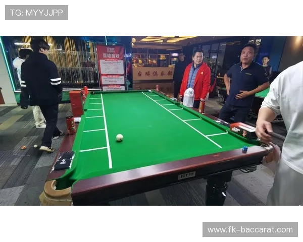 台球碰碰碰小游戏主播收入揭秘及其赚钱潜力分析